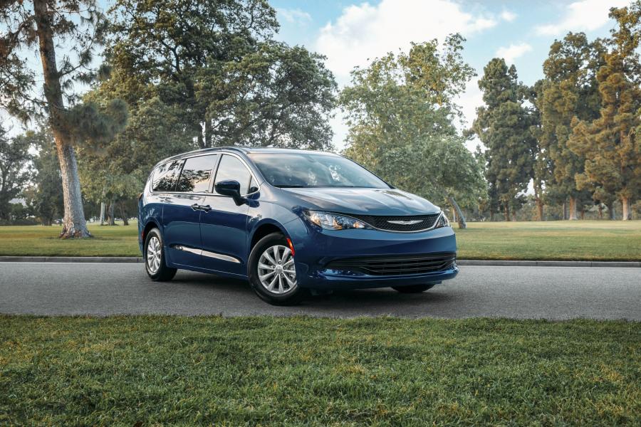 Chrysler Voyager (RU) 2019 года  (фото 5 из 11)